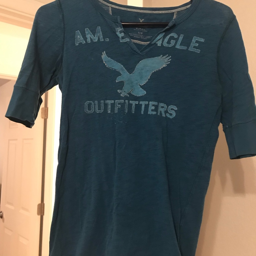 American Eagle 3/4 shirt